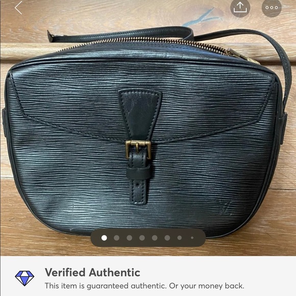 Authentic Louis Vuitton crossbody ❌SOLD❌ - Picture 2 of 16